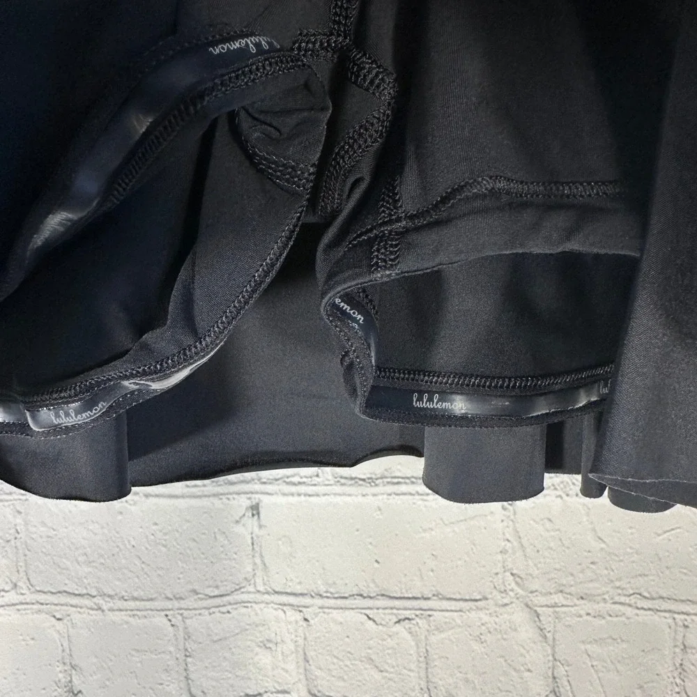 Lululemon Pace Rival Skirt Black Pleated Athletic Tennis Skort Womens Size 4